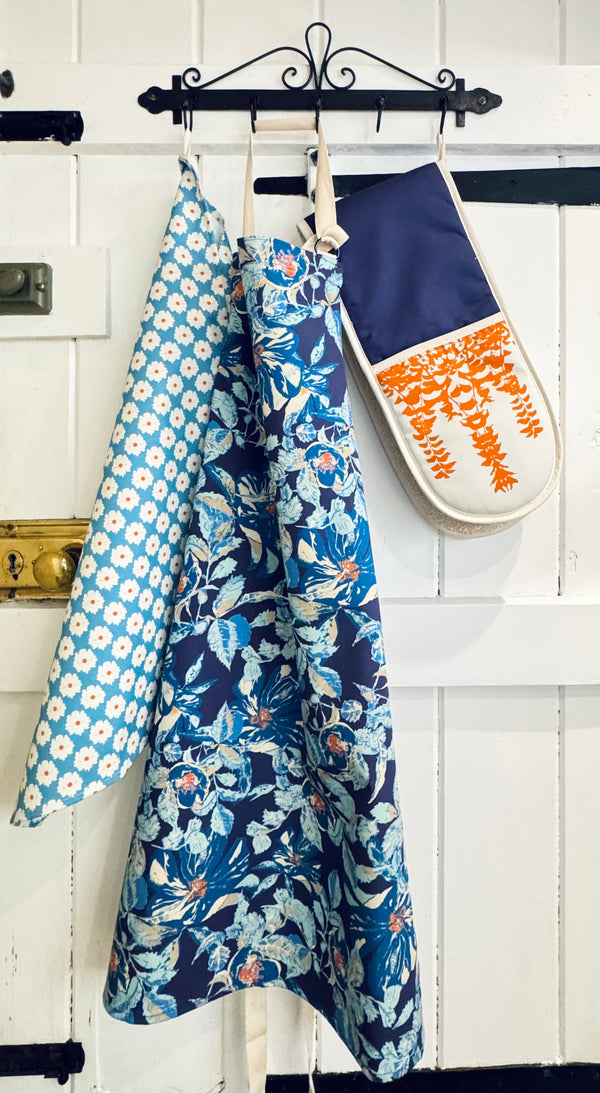 The Cook’s Companion Set- Apron, Tea Towel, Oven glove